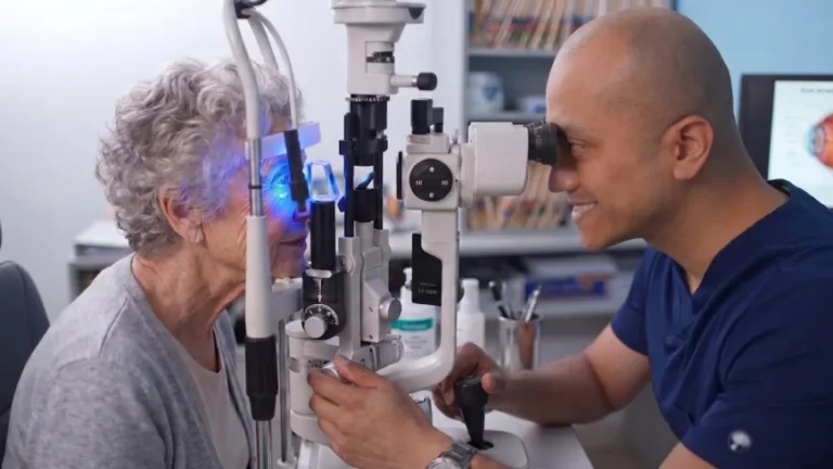 Medición de la presión ocular (tonometría) en consulta oftalmológica